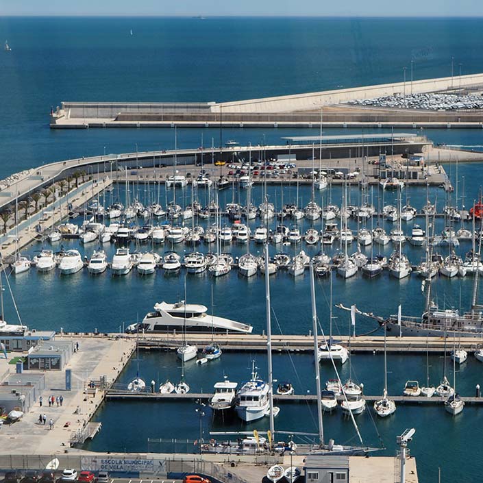 Marina Real de Valencia, infraestructuras copa América. Embarcaciones