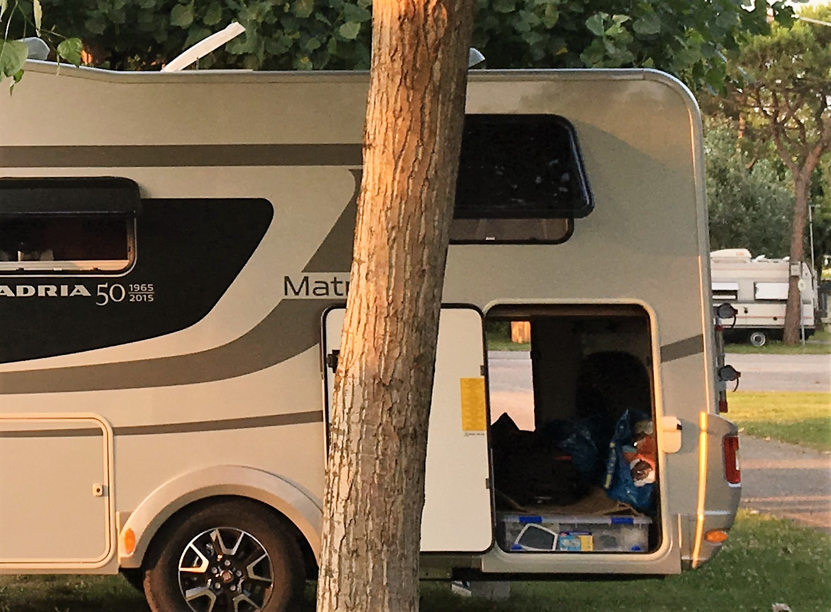 Garaje Autocaravana Adria Matrix M670SL