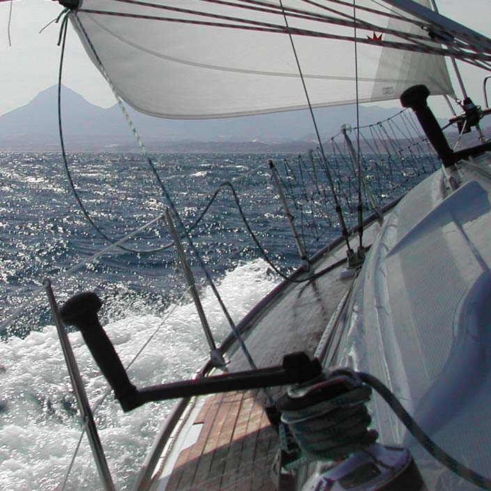 Patrón de Yate navegando Atlantis Cinco rumbo Altea a Formentera