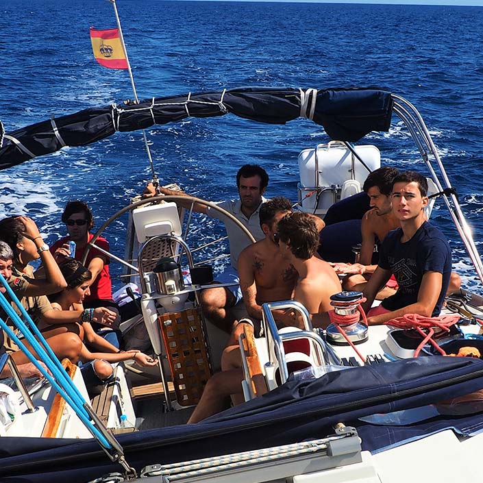 Prácticas vela patron de yate con embarcacion Avante